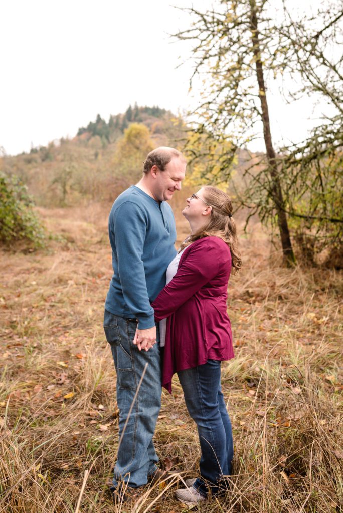 Dorris Ranch fall family photo in Springfield, OR