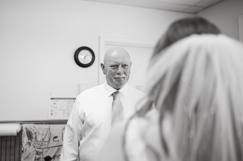 Father daughter first look before her Wedding in Oregon